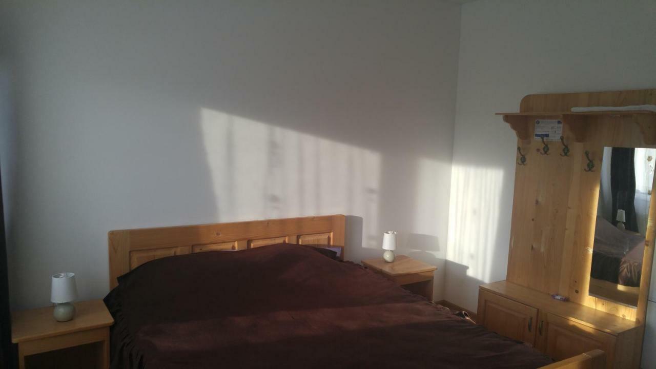 Pensiunea Casa Vanatorului Hotel Oteleni Eksteriør billede